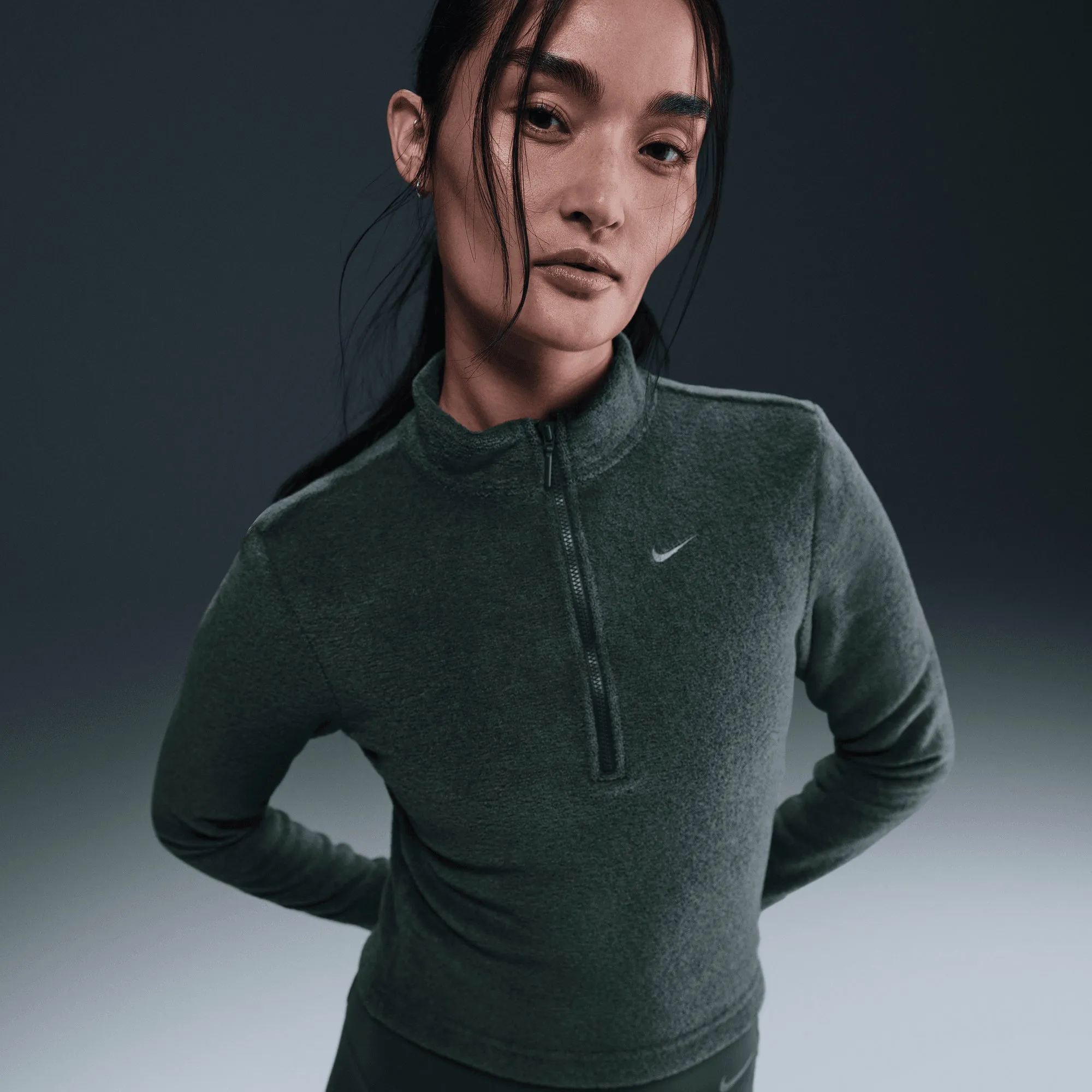 NIKE | WMN'S SLIM LONG-SLEEVE COZY FLEECE 1/2-ZIP TOP { VINTAGE GREEN/BICOASTAL